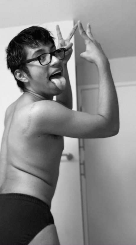 Piggy Pup model perfect pic