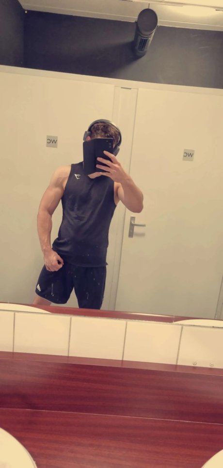 Picashow1997 nice model pictures