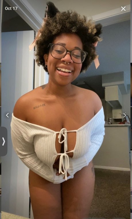 Phoenixx_ pornstar adult image