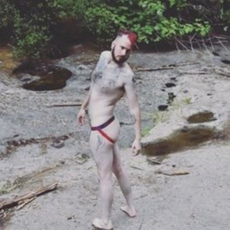 Hawkeiros model top pictures