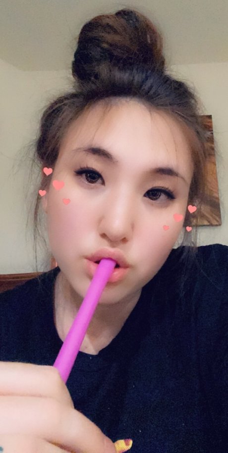 Phoebe Elisa free actress img