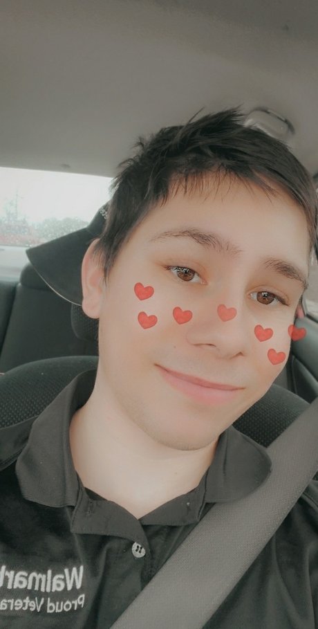 Brian_ nude actress pic