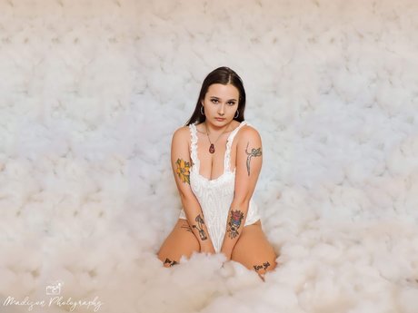 Maggs perfect model gallery