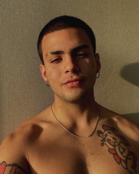 _PRETTY BEAST_ model best photo