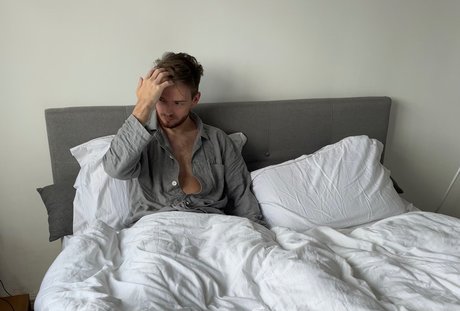 PoppersPup amp amp PoppersTop naked model pic