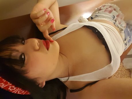 PoisonMe best model pics