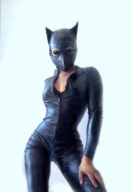 Poison Lips xxx actress archive