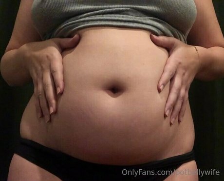 potbellywife model adult gallery