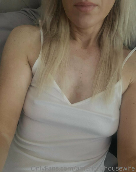 americanhousewife best star picture