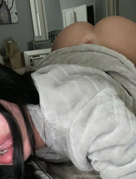 emxuncut star hot img