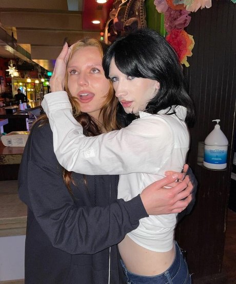 Cherry Darling model free picture