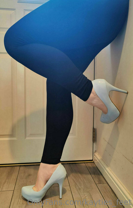 kayties feet sexy model images