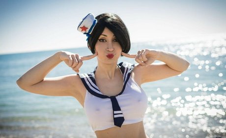 MorganaCosplay nice actress photo