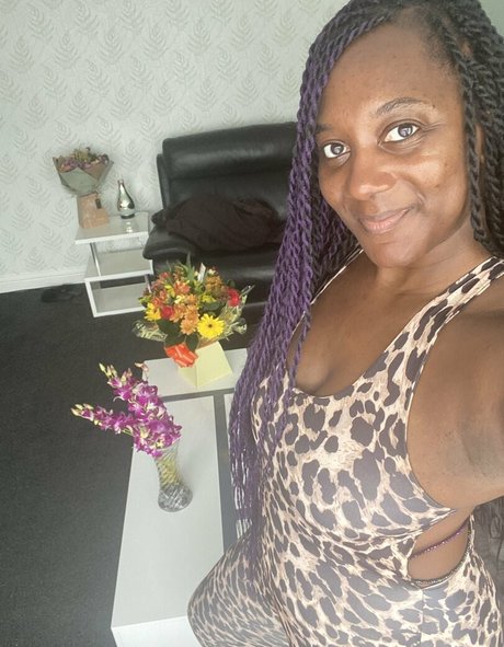 mslorraineldn erotic pornstar img