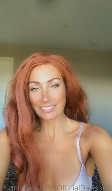 officialdavisonv pretty model photos