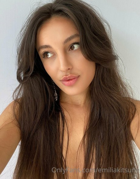 onlyemiliaa best star img