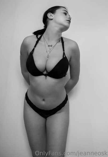 jeanneosk star top pic