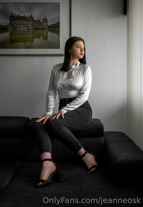 jeanneosk model nudes photo