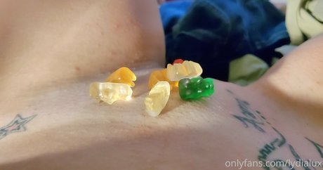 lydialuxyfree star xxx picture