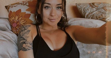 lolahale xo model pretty image