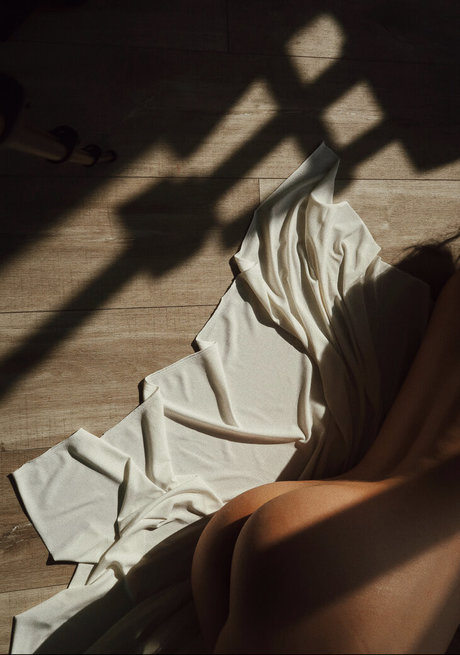 Polinarss model pornographic img