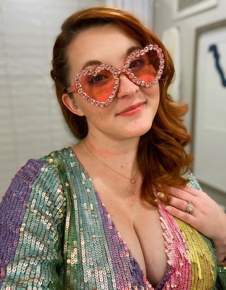 Aureylian adult actress pictures