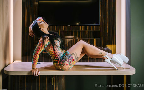 lanaromano nude model images