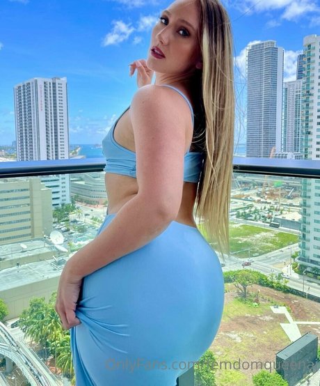 femdomqueenaj sex actress photo