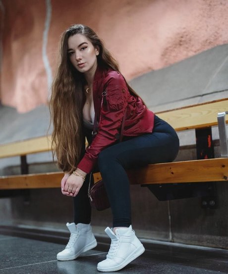 Miss Mikkaa nice actress picture