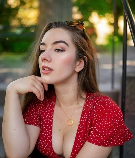 Miss Mikkaa exclusive actress image