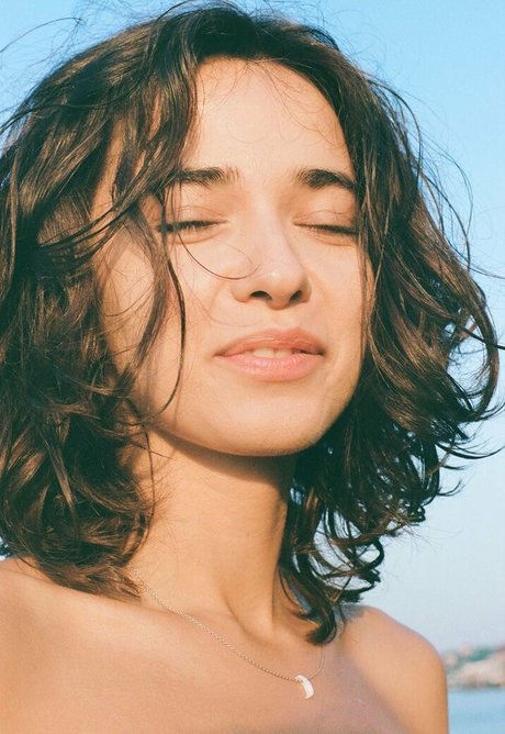 Julia Slip hd star photos