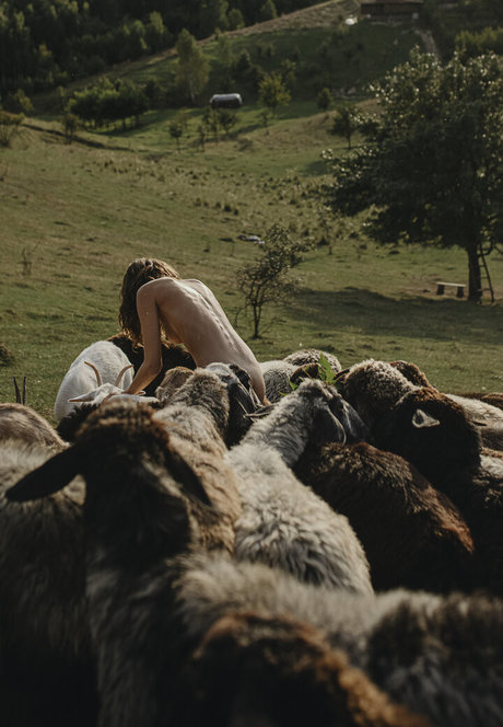 Julia Slip free star pics