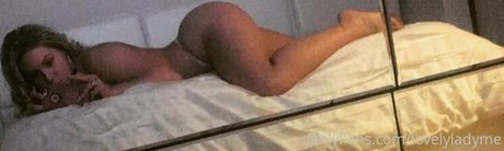 lovelyladymaee art star image