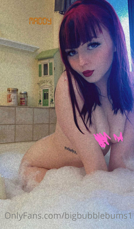 bigbubblebums1 model nude img