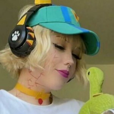 ikunzite model nude images