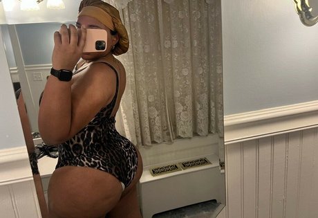 TSnatalee star hd image