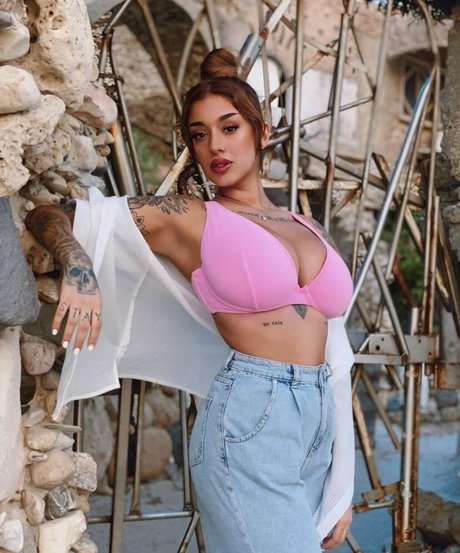 May Bakshi exclusive actress pic