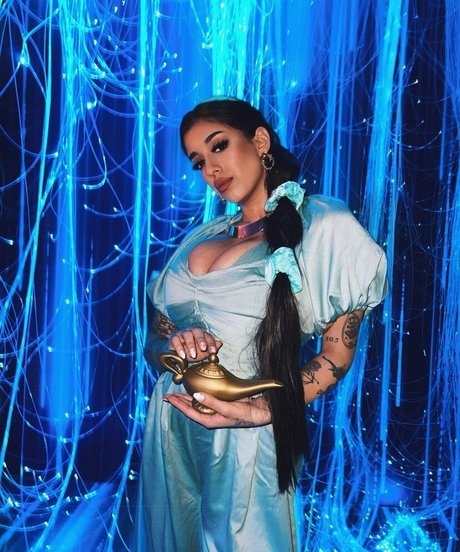 May Bakshi star nudes images