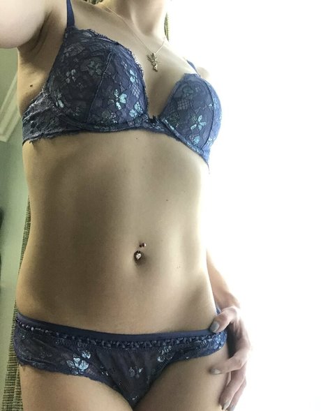 pixieprincess89 naked pornstar gallery