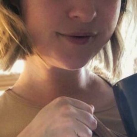 elisanextdoor high quality actress pics