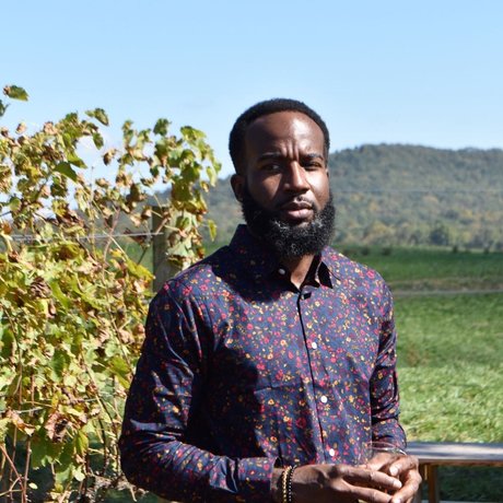 Mr Jones model pretty img