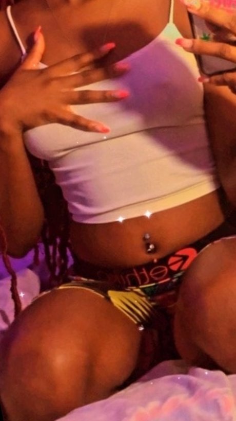 Luh Strawberry nice model galleries