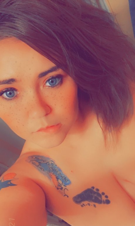 Pretty kitten_ hot actress pics