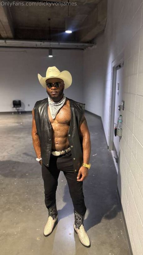 Dicky Von James pornstar nudes photo