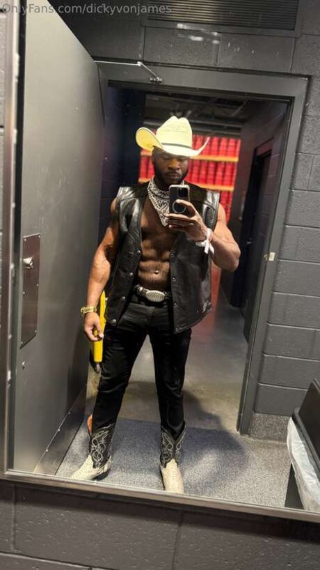 Dicky Von James model hot photos