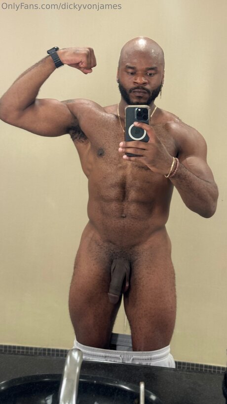 Dicky Von James model hot image