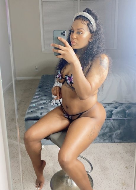 Shiesty Mami_ pornstar sexy image