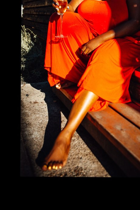 DayDay Pretty Feet nude actress pic