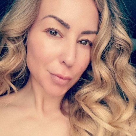 Provocative Panda star sex gallery