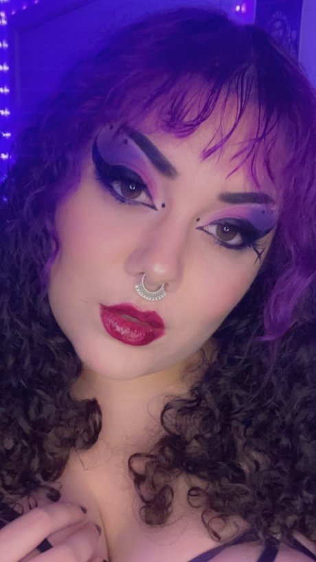 The Pumpkin Butt Sluttt naked star picture